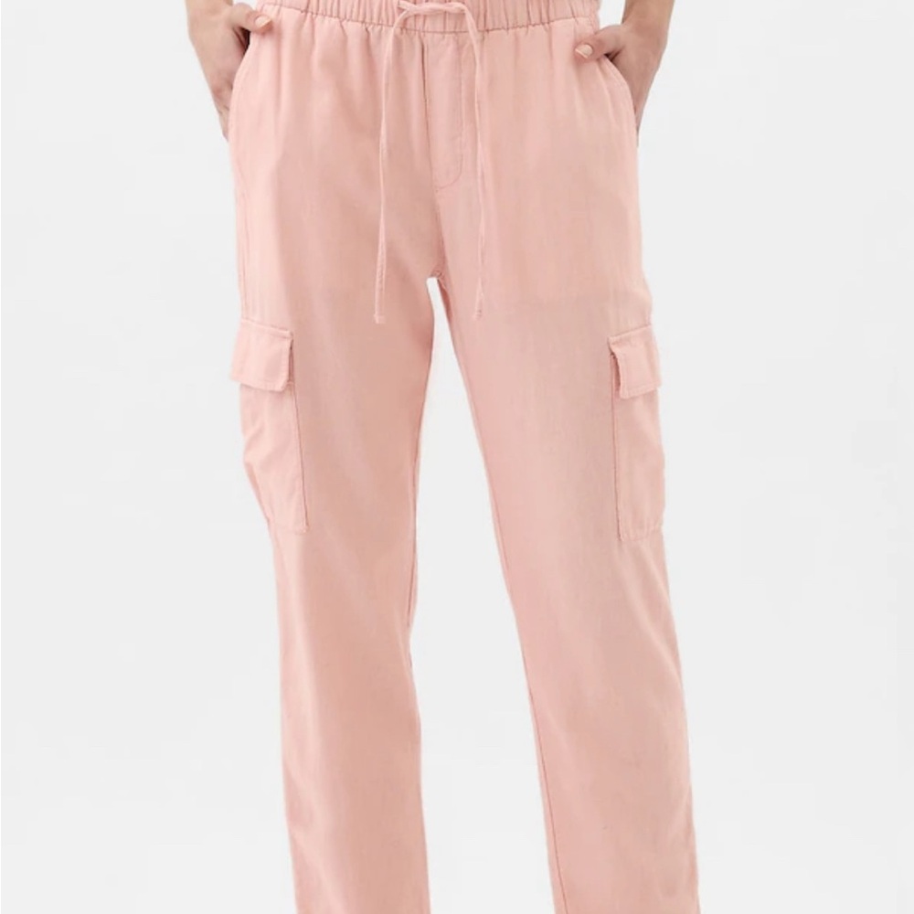 GAP Easy Linen Blend Cargo Pants. Size Medium Petite.